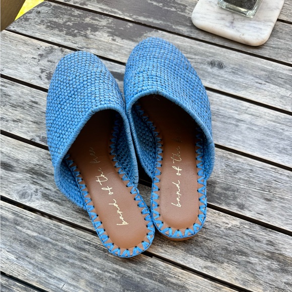 BAND OF THE FREE Dusty Blue Raffia Skate
Raffia Mule Sandals - Picture 3 of 10